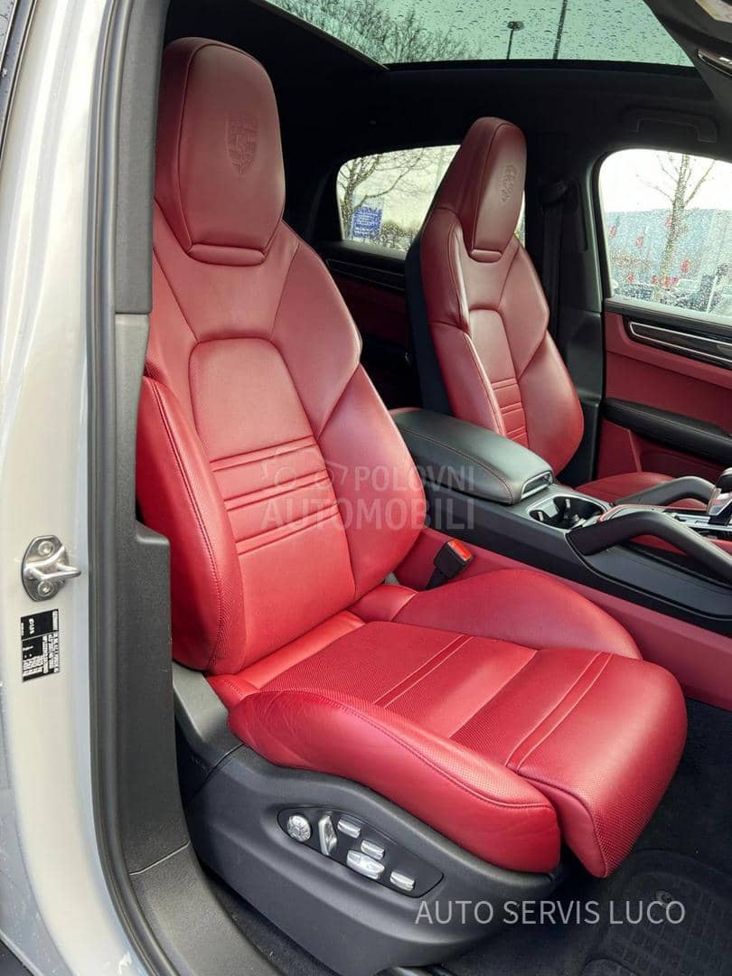 Porsche Cayenne S COUPE