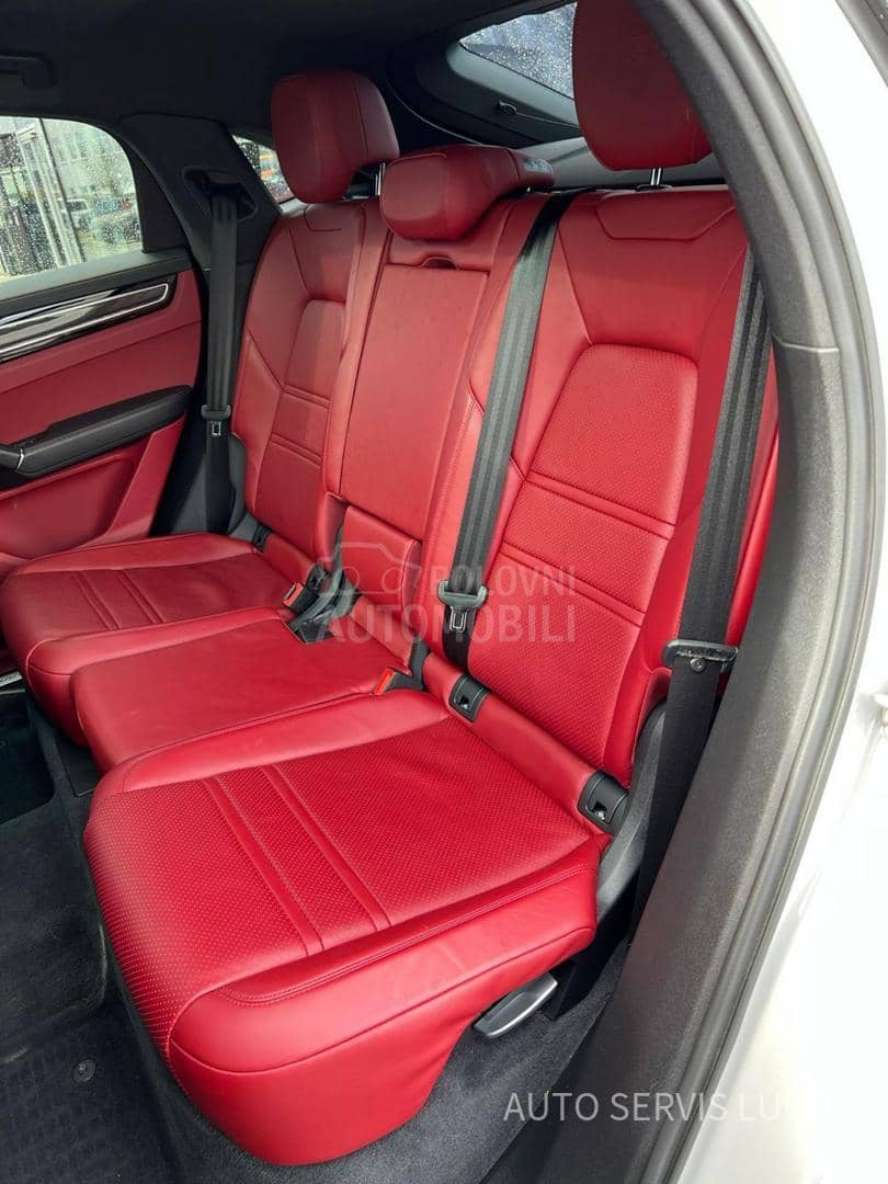 Porsche Cayenne S COUPE