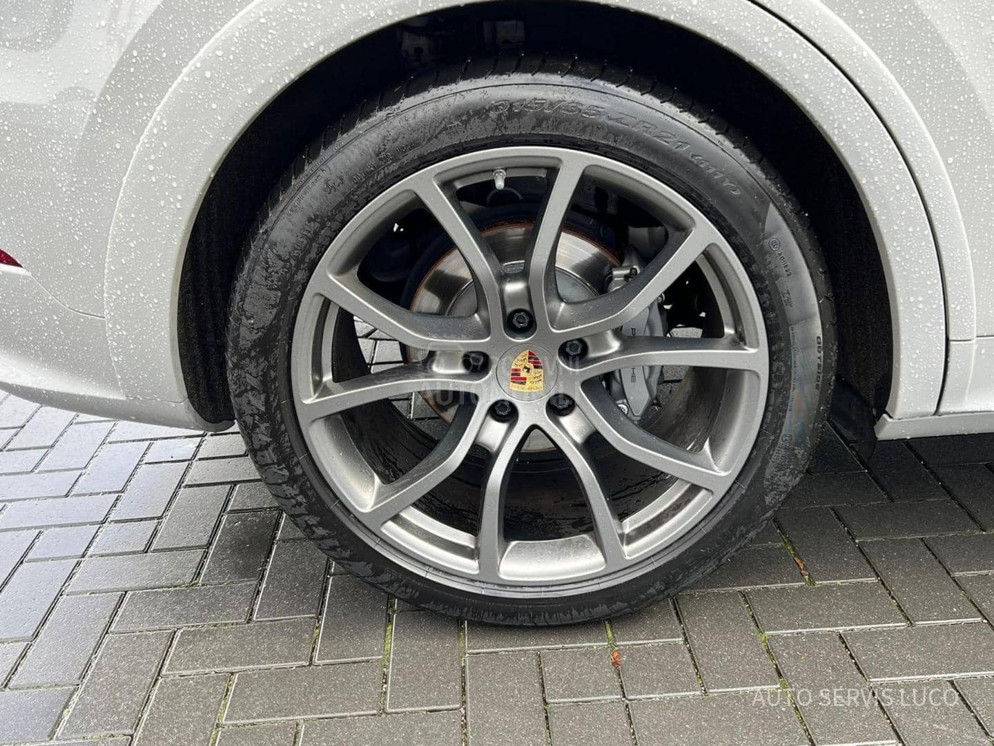 Porsche Cayenne S COUPE