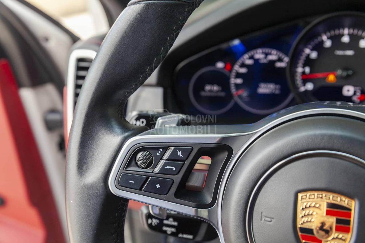 Porsche Cayenne S COUPE
