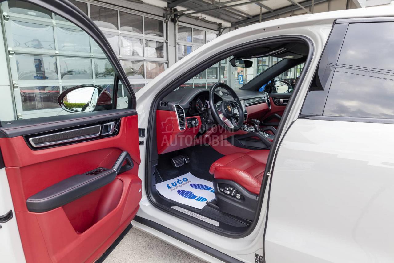 Porsche Cayenne S COUPE