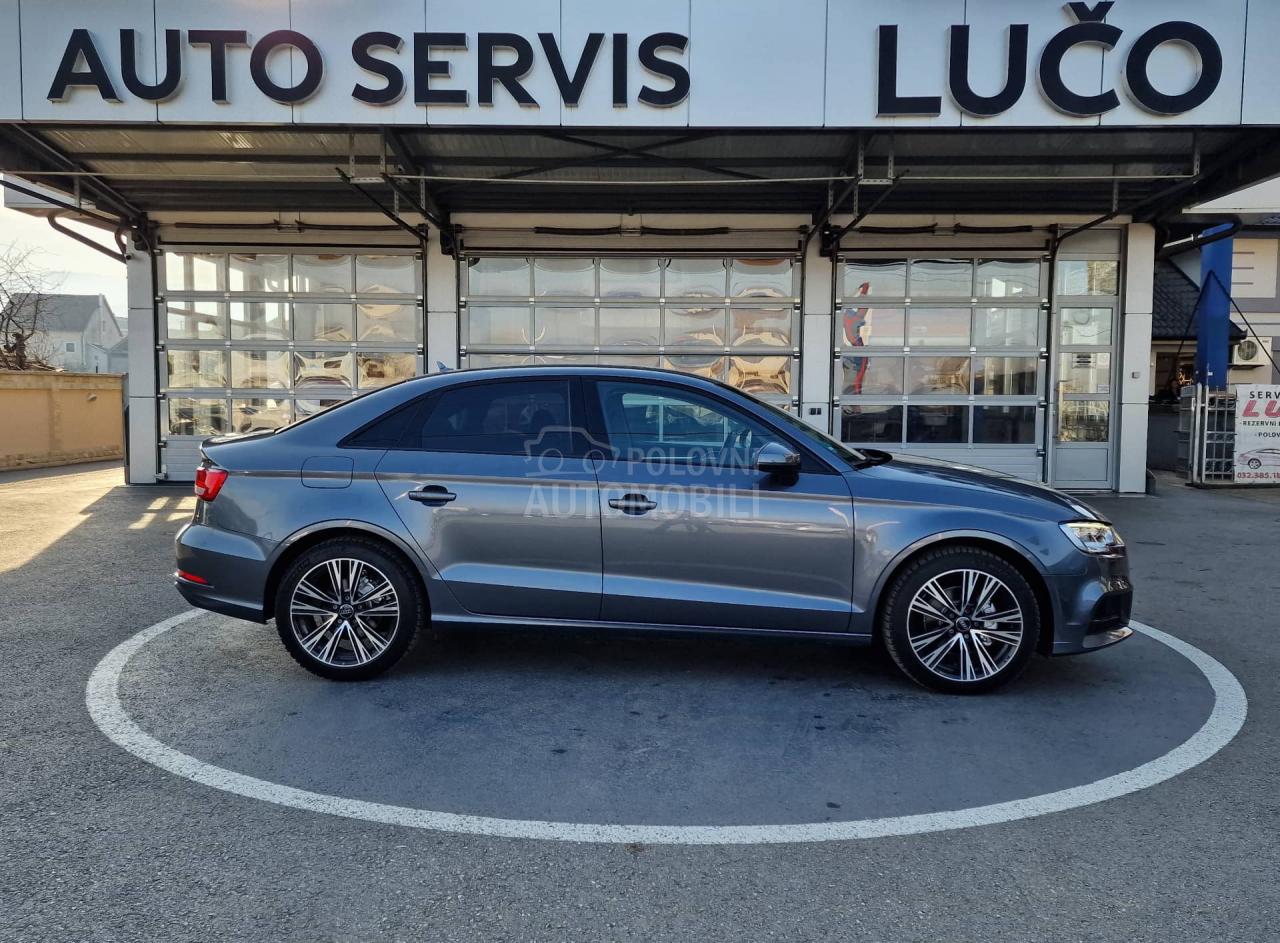 Audi A3 1.6 TDI/BLACK EDITON