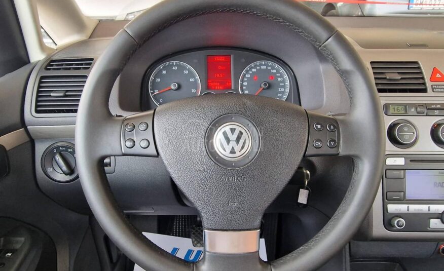 Volkswagen Touran 2.0/ V .SERVIS/T O P