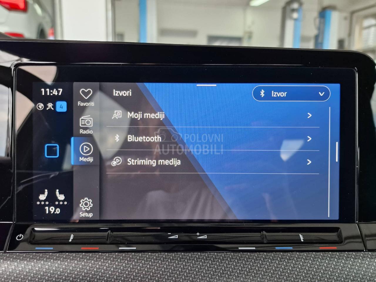 Volkswagen Golf 8 1.5 eTSI  R-LINE