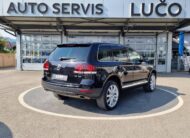 Volkswagen Touareg 3.0 TDI V6 140 h k m