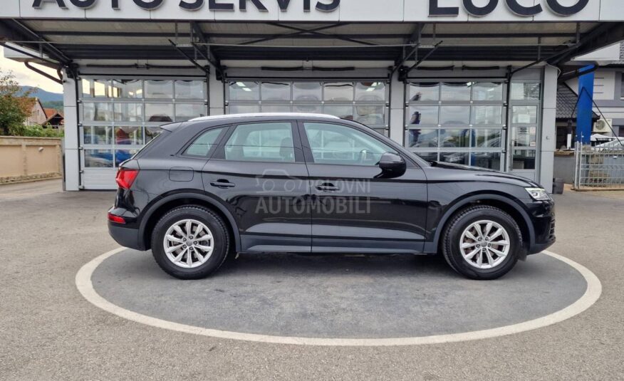 Audi Q5 2.0TDI/Buisnes/MY21