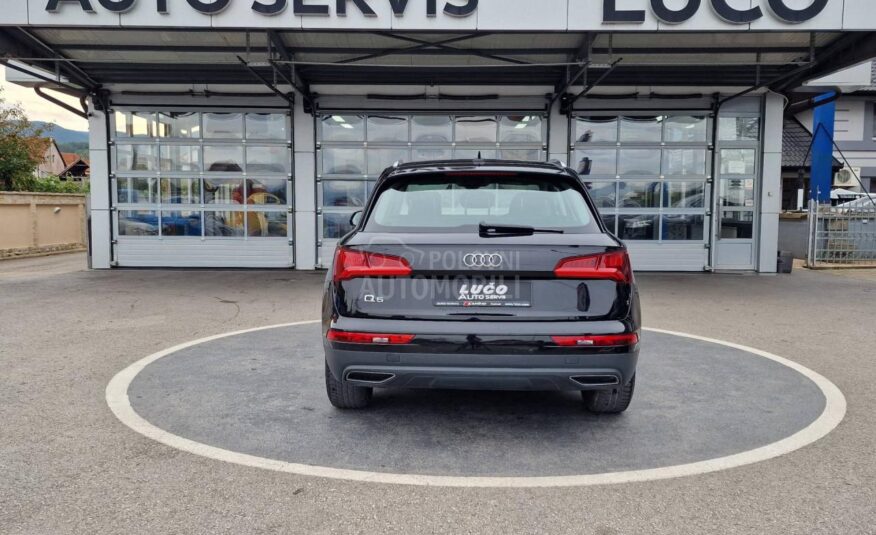 Audi Q5 2.0TDI/Buisnes/MY21