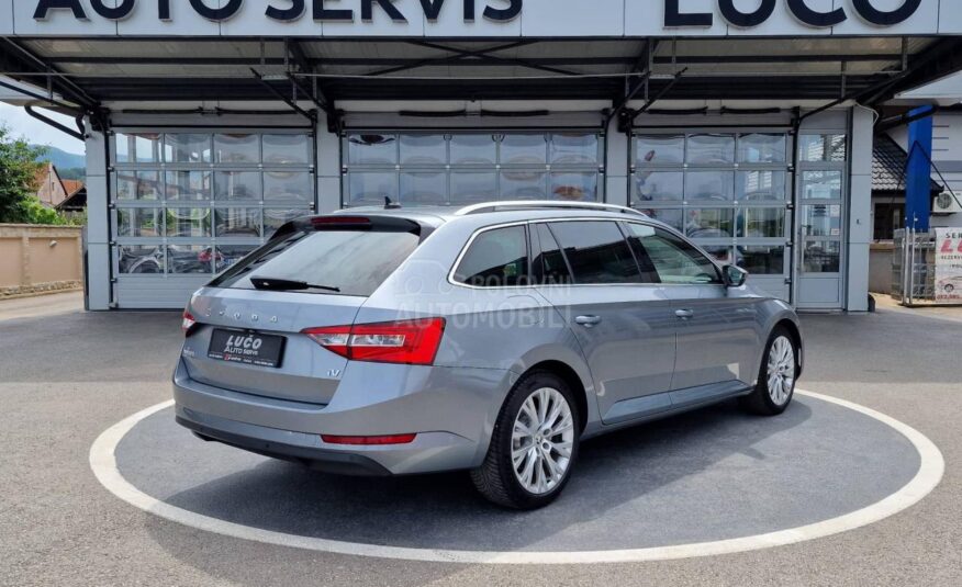 Škoda Superb Plag in/Hybrid/F ull