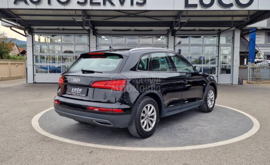 Audi Q5 2.0TDI/Buisnes/MY21