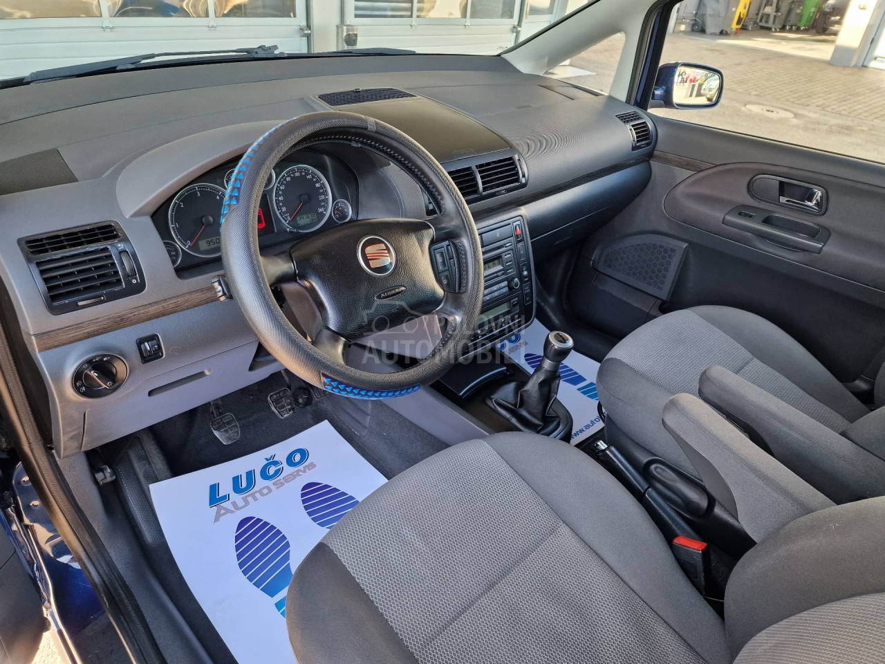 Seat Alhambra 7 sedista  e x t r a