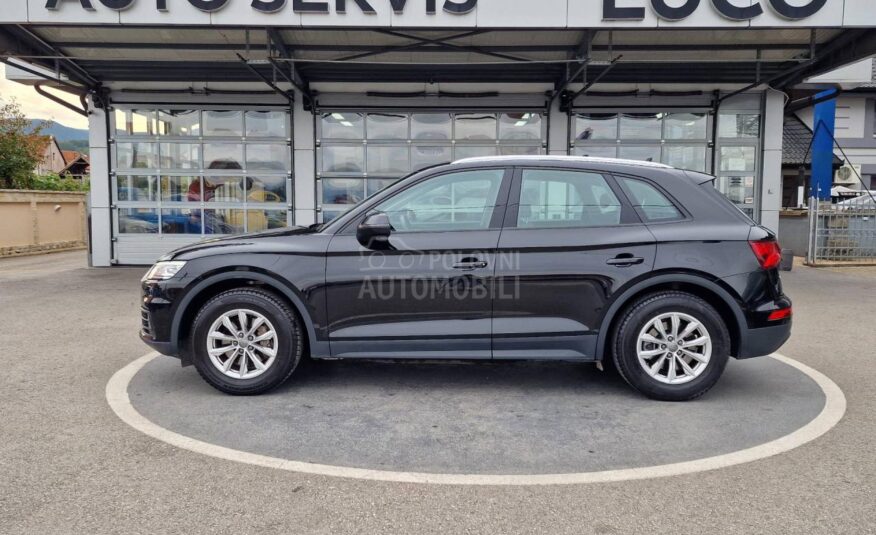 Audi Q5 2.0TDI/Buisnes/MY21