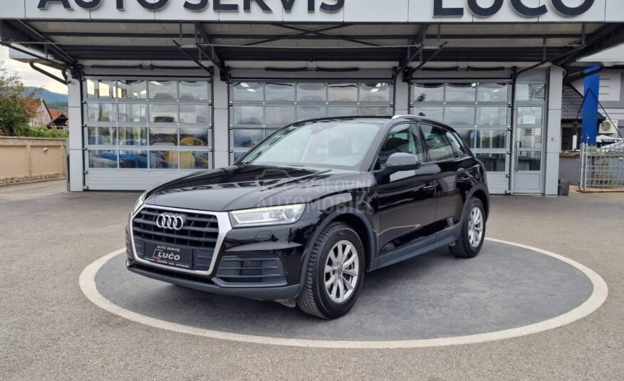 Audi Q5 2.0TDI/Buisnes/MY21