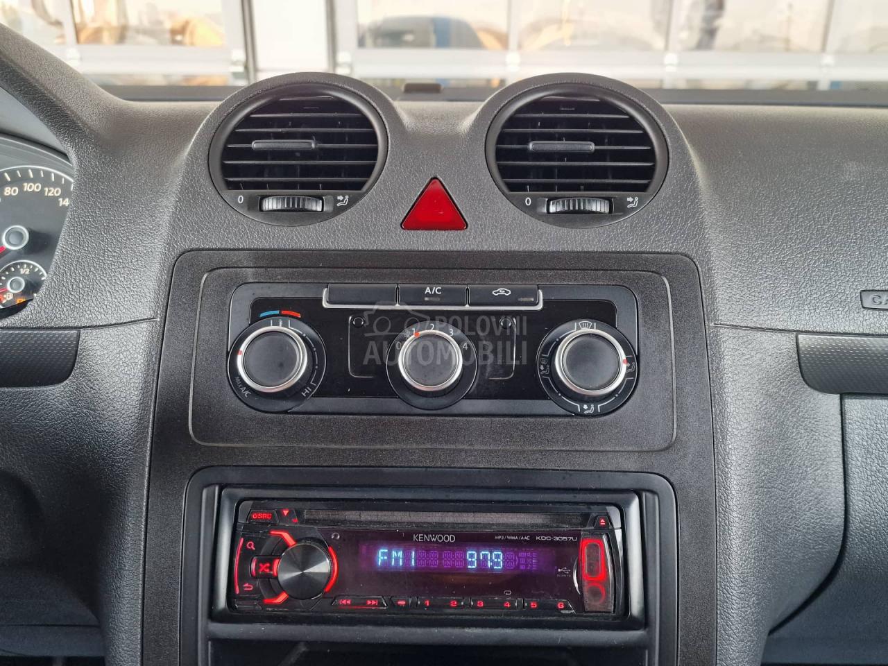 Volkswagen Caddy 1.6 TDI kuka  n o v