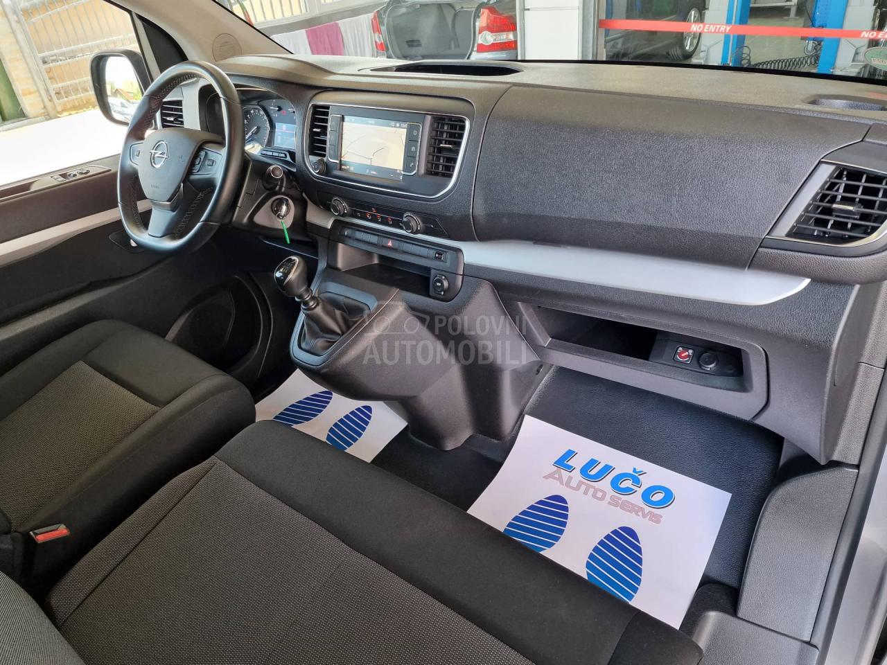 Opel Zafira 1.5 D VIVARO 9 SED