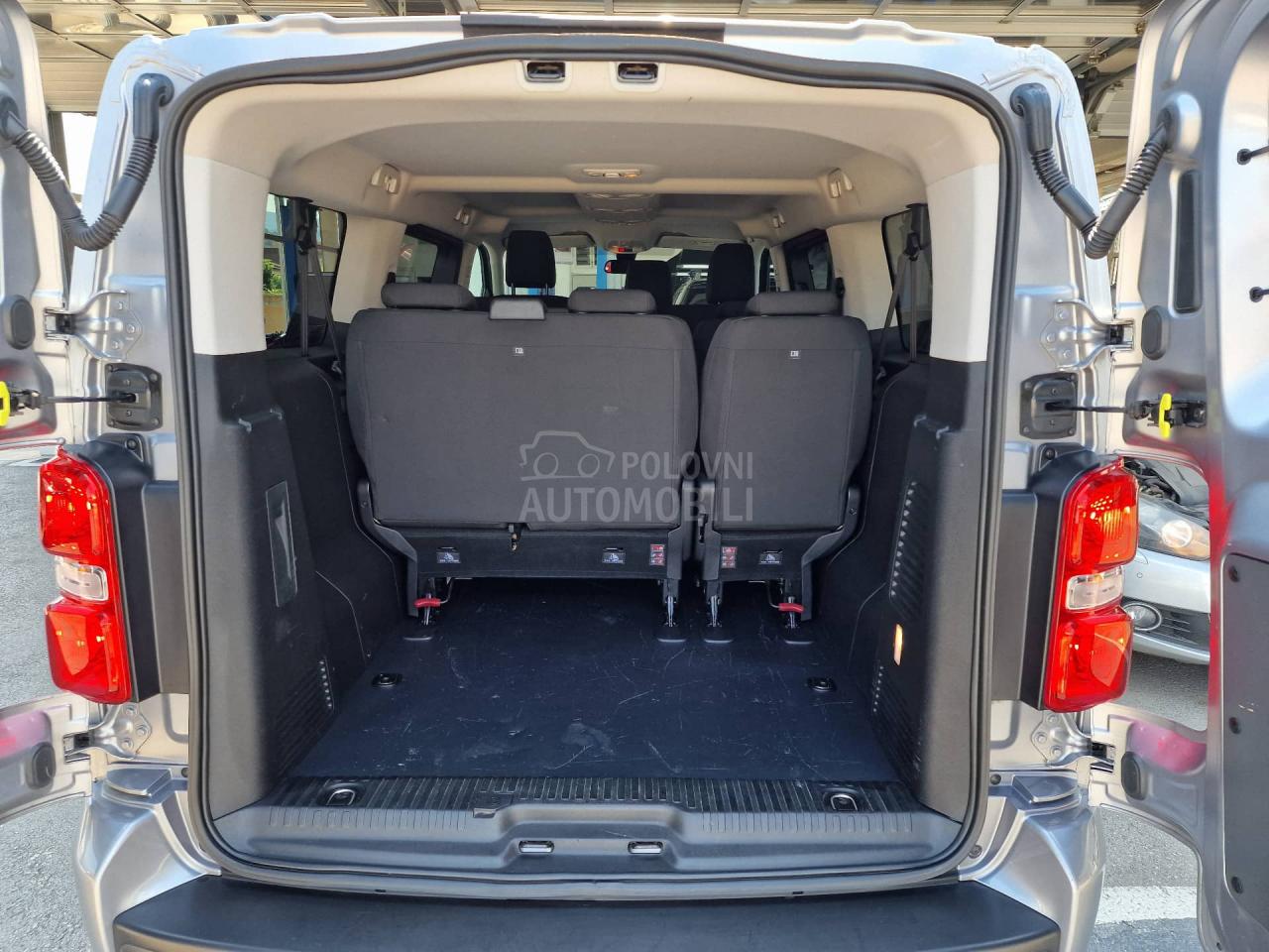 Opel Zafira 1.5 D VIVARO 9 SED