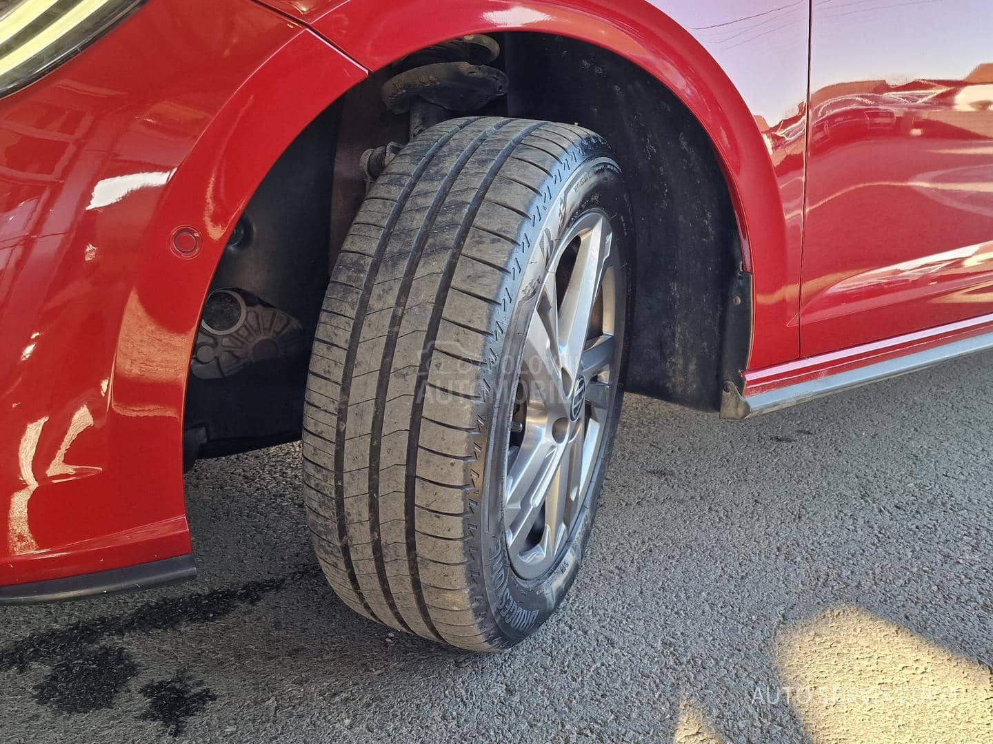 Volkswagen Polo 1.0 TSI DSG R LINE