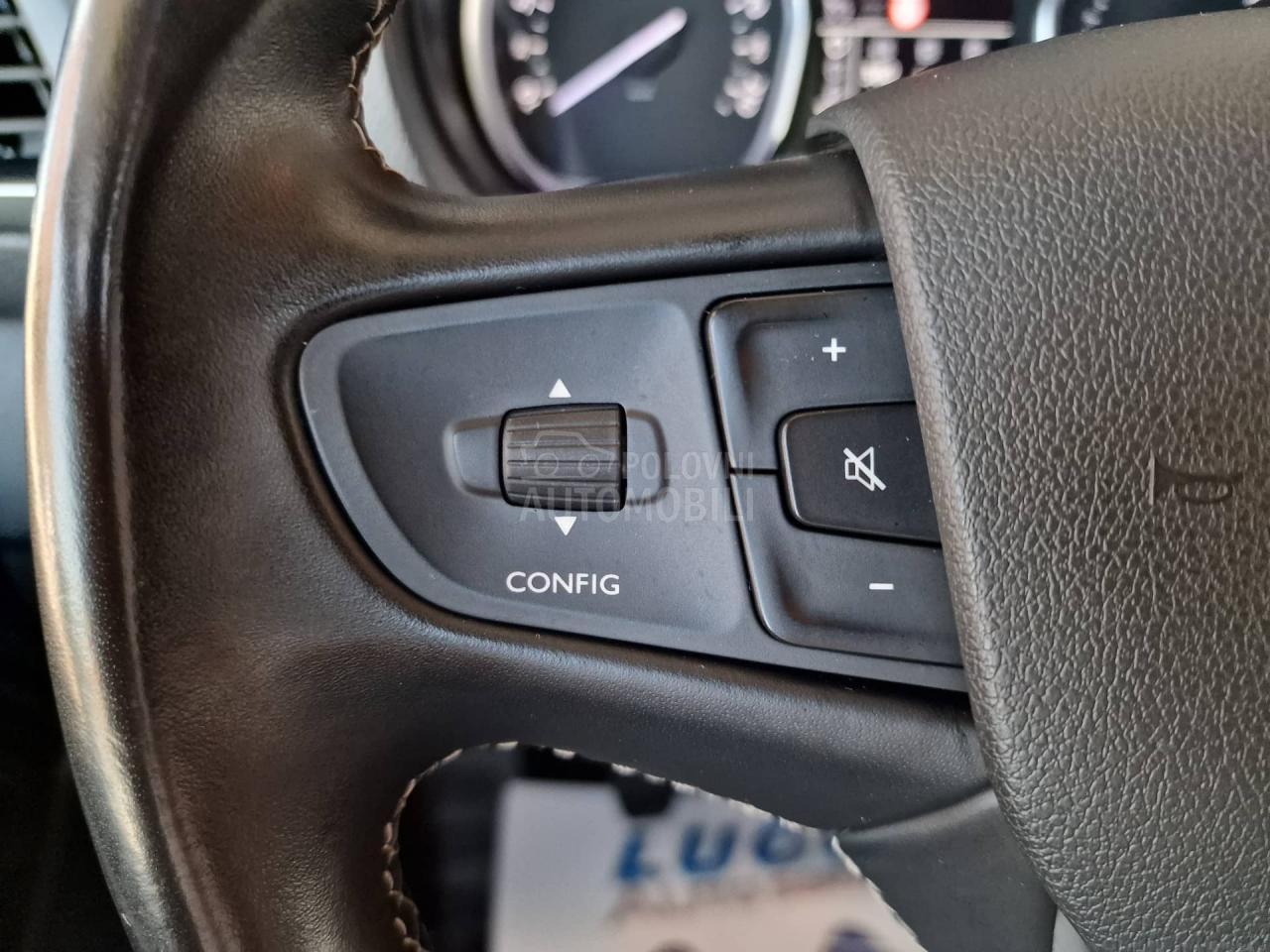 Opel Zafira 1.5 D VIVARO 9 SED