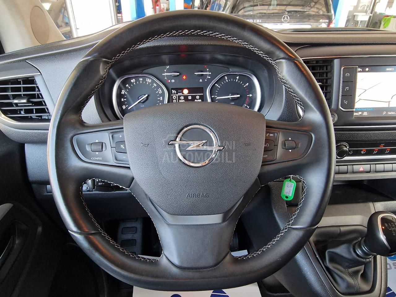 Opel Zafira 1.5 D VIVARO 9 SED