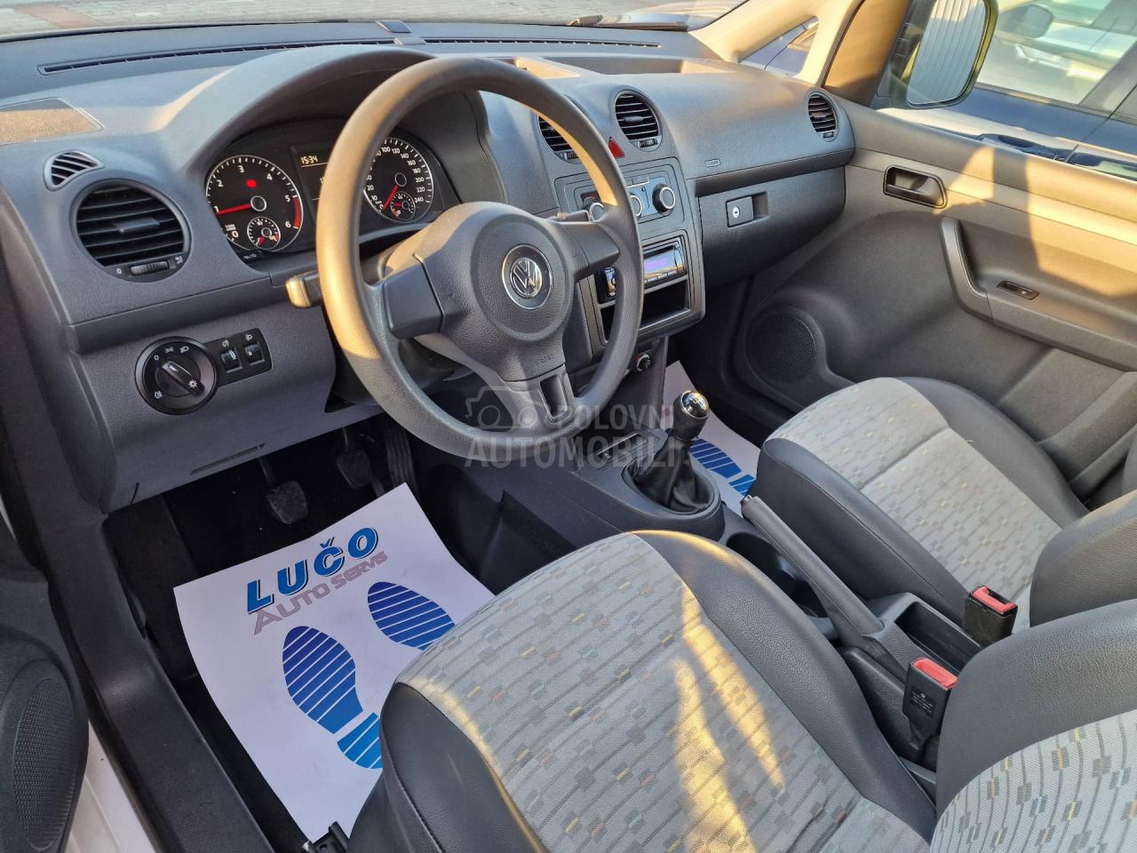 Volkswagen Caddy 1.6 TDI kuka  n o v