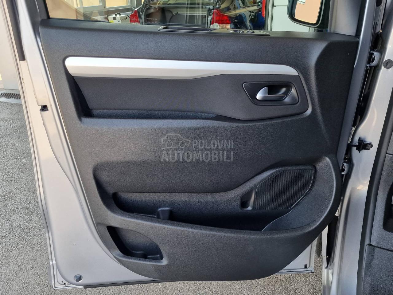 Opel Zafira 1.5 D VIVARO 9 SED