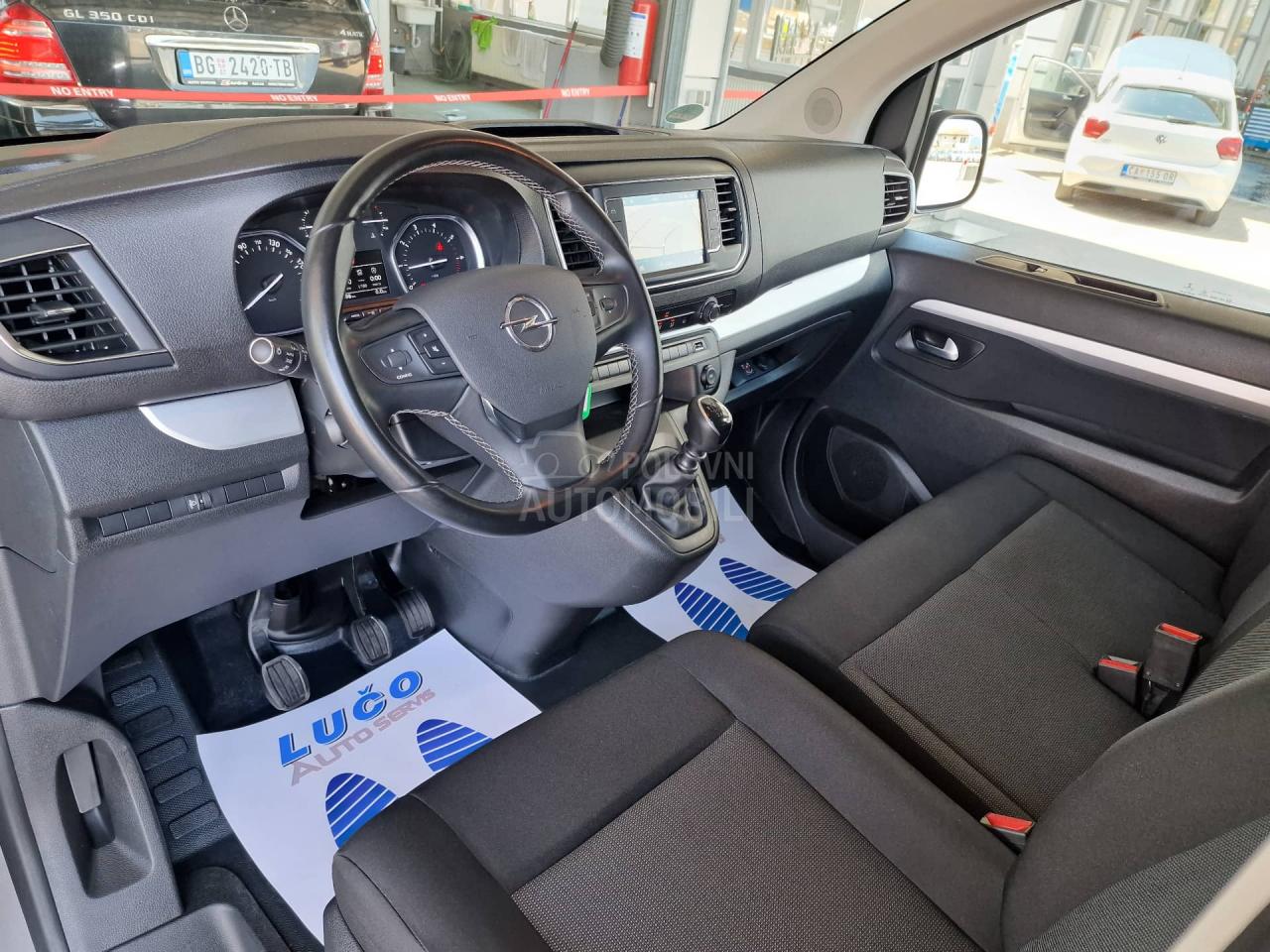 Opel Zafira 1.5 D VIVARO 9 SED