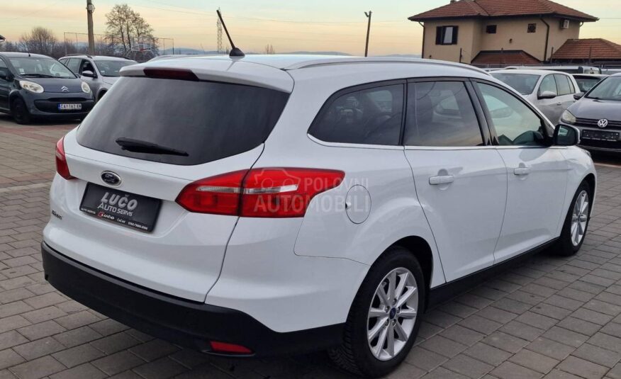 Ford Focus 1.5 kamera 145 h k m