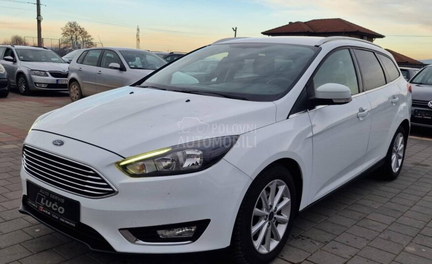 Ford Focus 1.5 kamera 145 h k m