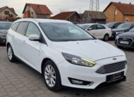 Ford Focus 1.5 kamera 145 h k m