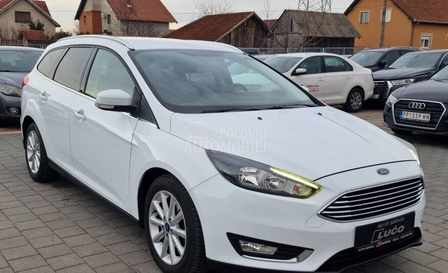 Ford Focus 1.5 kamera 145 h k m