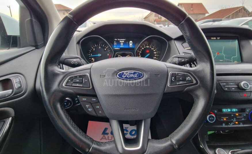 Ford Focus 1.5 kamera 145 h k m