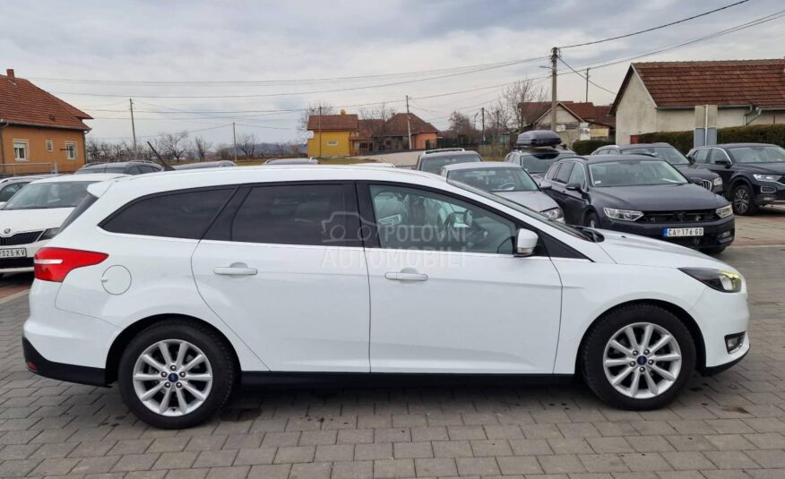 Ford Focus 1.5 kamera 145 h k m