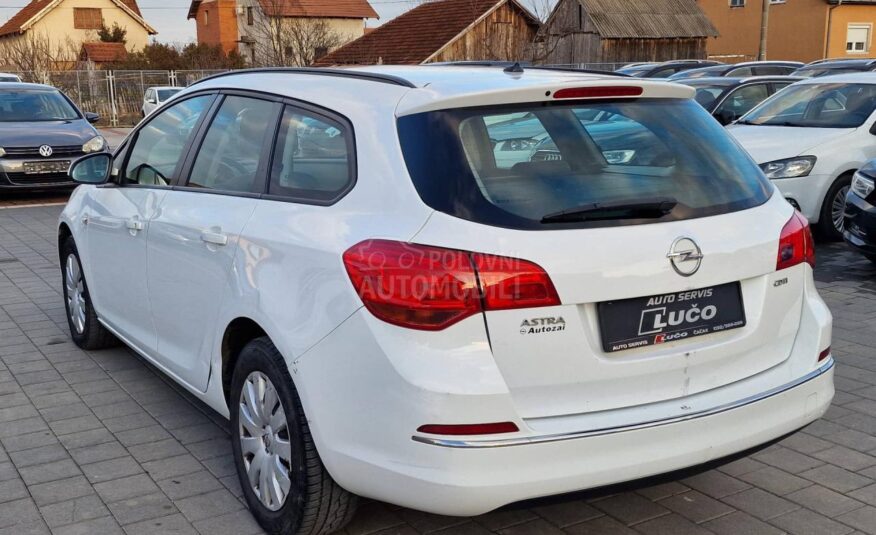 Opel Astra J 1.7 CDTI