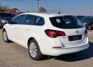 Opel Astra J 1.6 CDTI R kamera