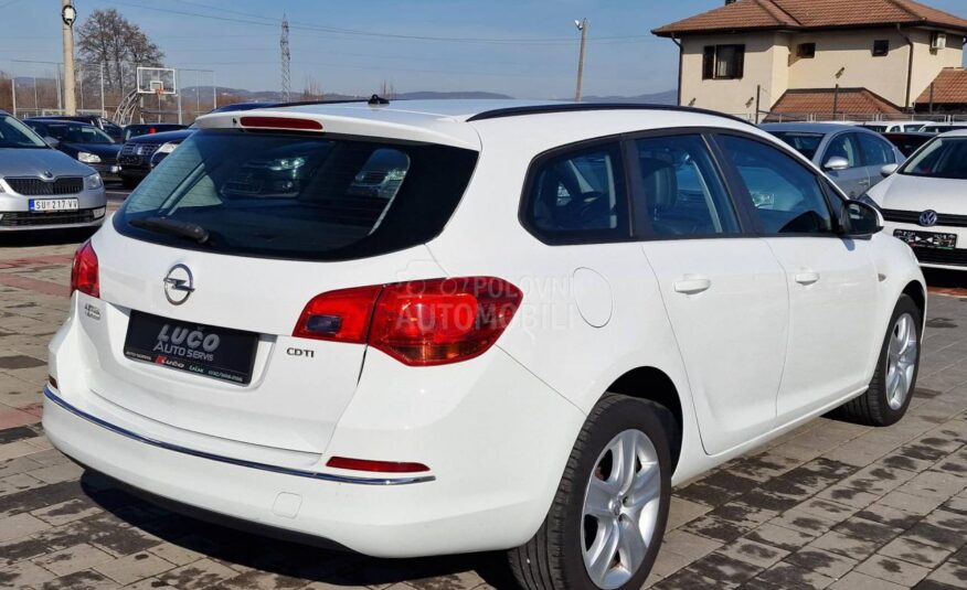 Opel Astra J 1.6 CDTI  153 h k m