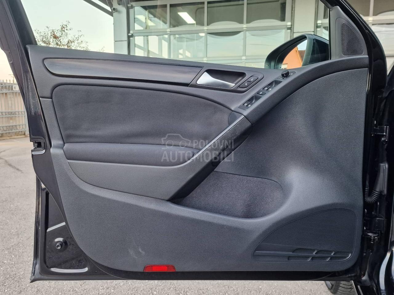 Volkswagen Golf 6 1.6 TDI/V.SERV/T O P