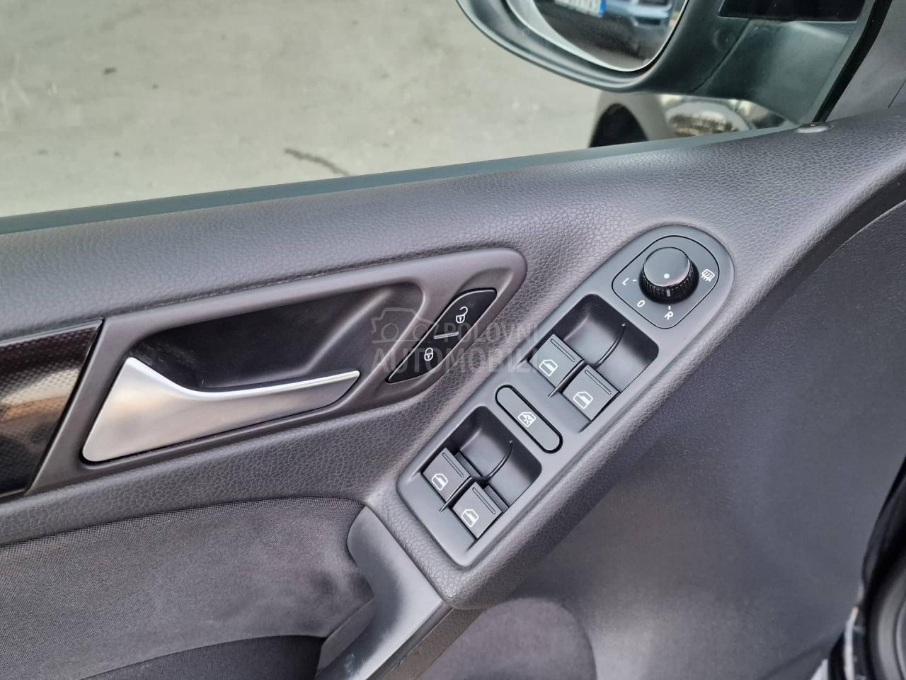 Volkswagen Golf 6 1.6 TDI/V.SERV/T O P