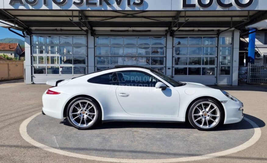 Porsche 911 Carrera 4