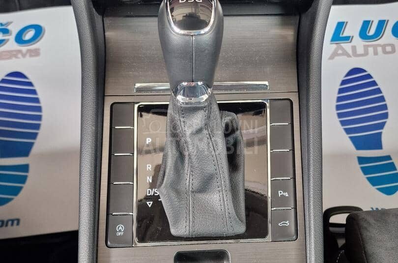 Škoda Superb 2.0 TDI DSG R kamera