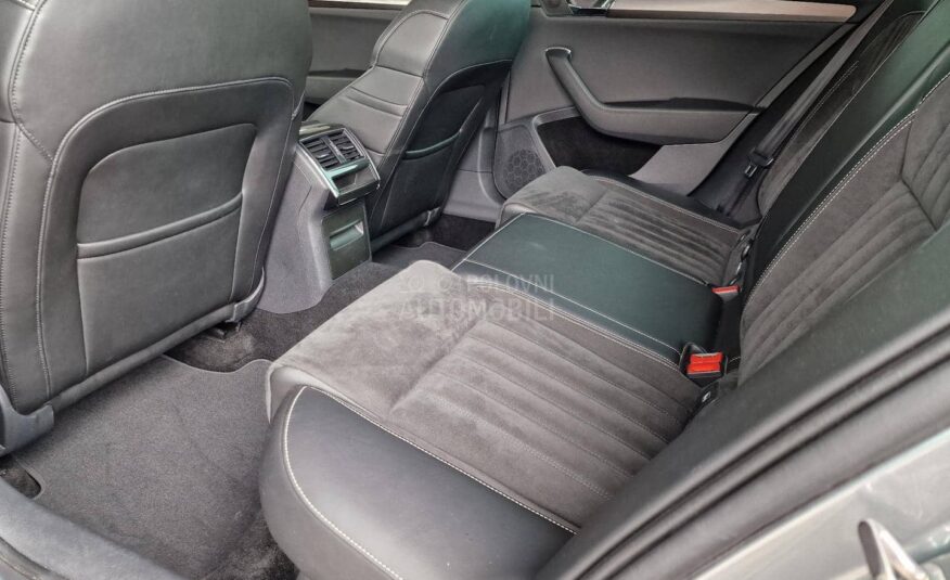 Škoda Superb 2.0 TDI DSG R kamera