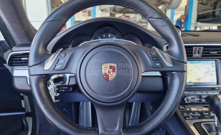 Porsche 911 Carrera 4
