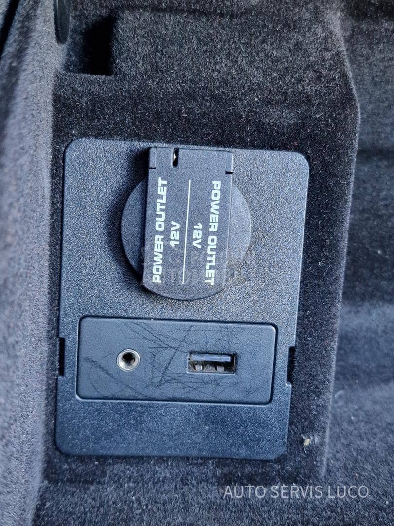 Porsche 911 Carrera 4