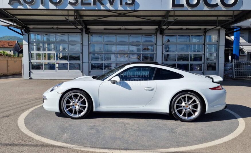 Porsche 911 Carrera 4