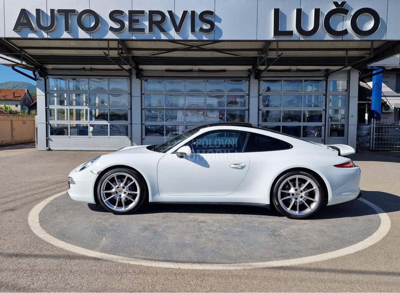Porsche 911 Carrera 4