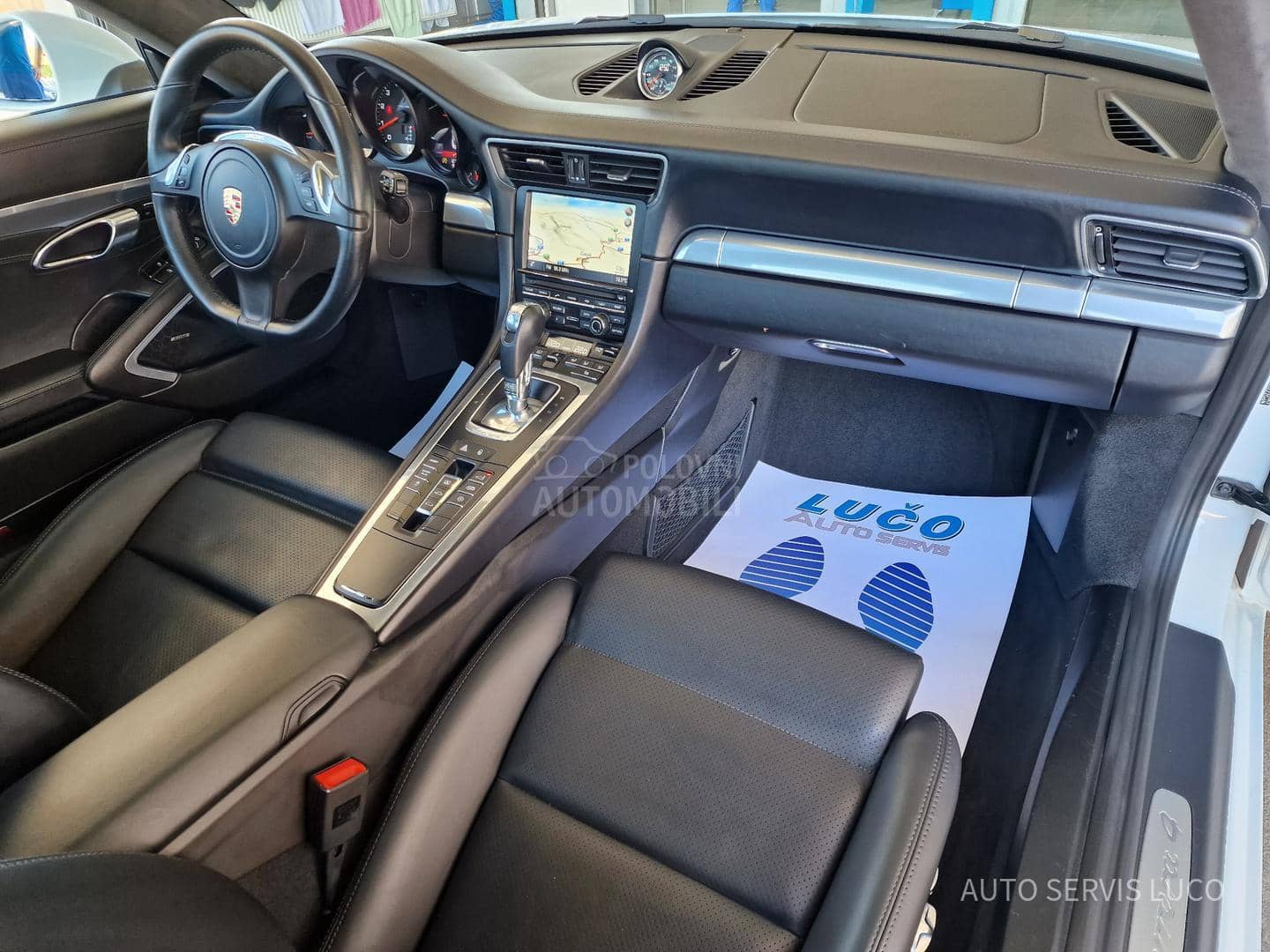 Porsche 911 Carrera 4