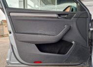 Škoda Superb 2.0 TDI DSG R kamera