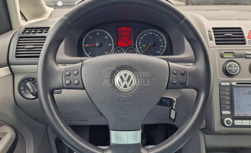 Volkswagen Touran 2.0 TDI DSG
