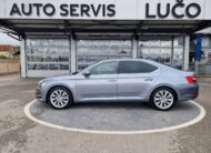 Škoda Superb 2.0 TDI DSG R kamera