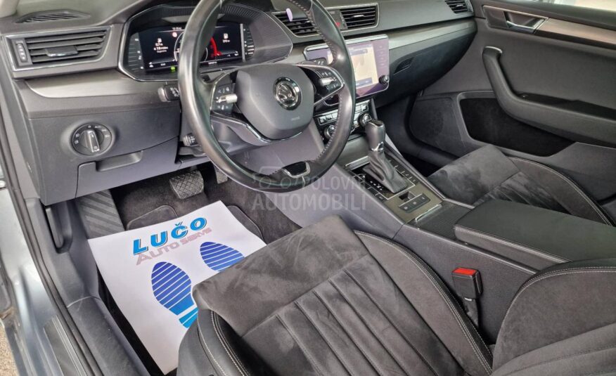 Škoda Superb 2.0 TDI DSG R kamera