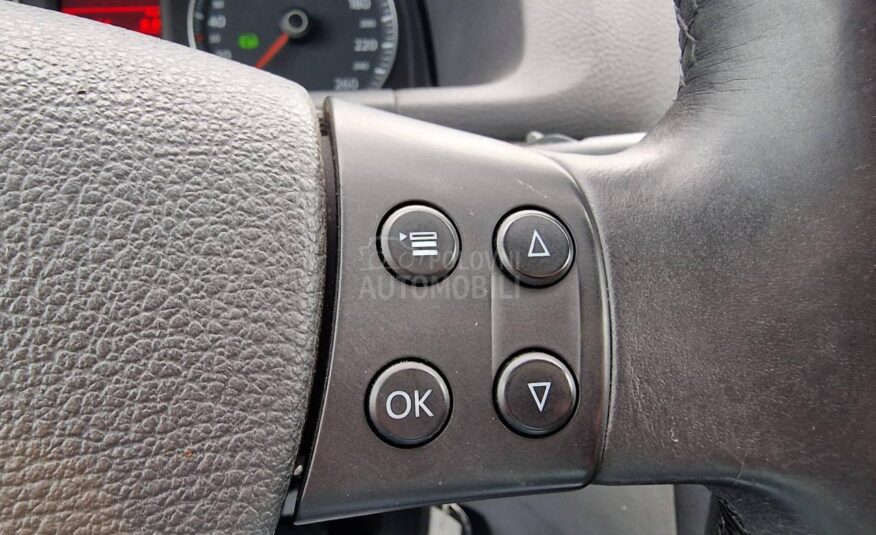 Volkswagen Touran 2.0 TDI DSG