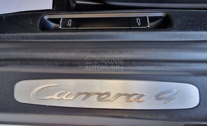 Porsche 911 Carrera 4